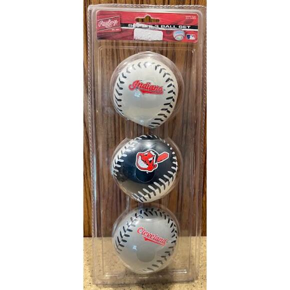 Cleveland Indians CHIEF WAHOO SOFT BALLS New in PKG 2009 Set of 3 - Picture 1 of 4
